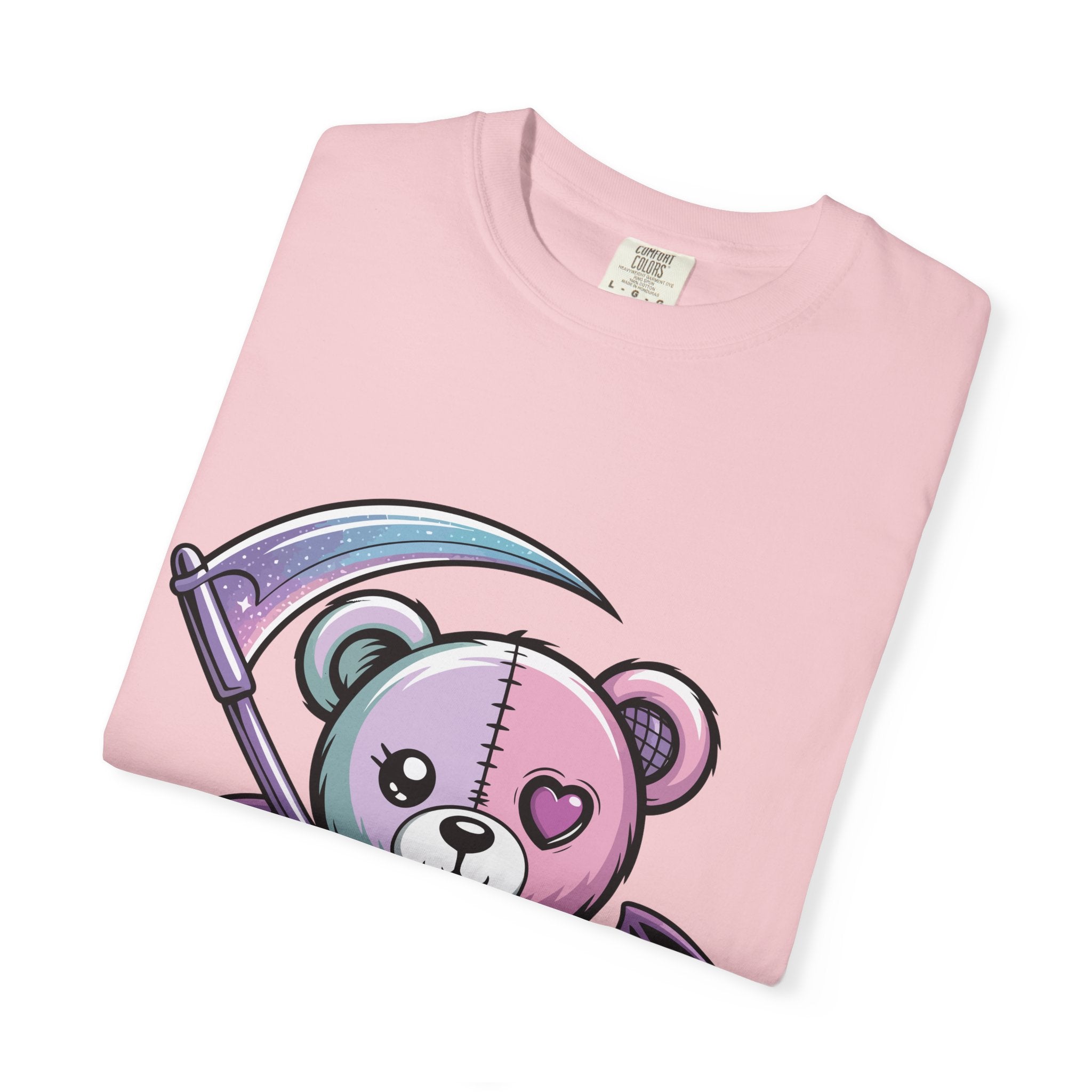 Pastel Goth Teddy Bear T-Shirt – Cute Dark Aesthetic Bear with Scythe | Creepy Cute Kawaii Goth Graphic
