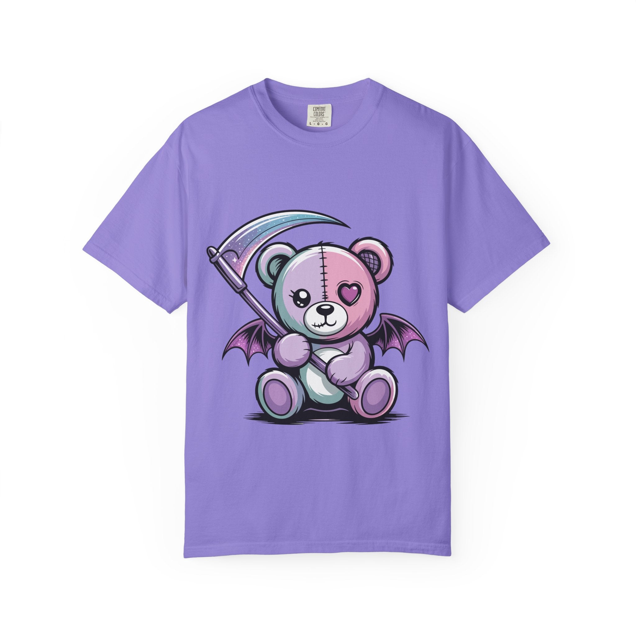 Pastel Goth Teddy Bear T-Shirt – Cute Dark Aesthetic Bear with Scythe | Creepy Cute Kawaii Goth Graphic