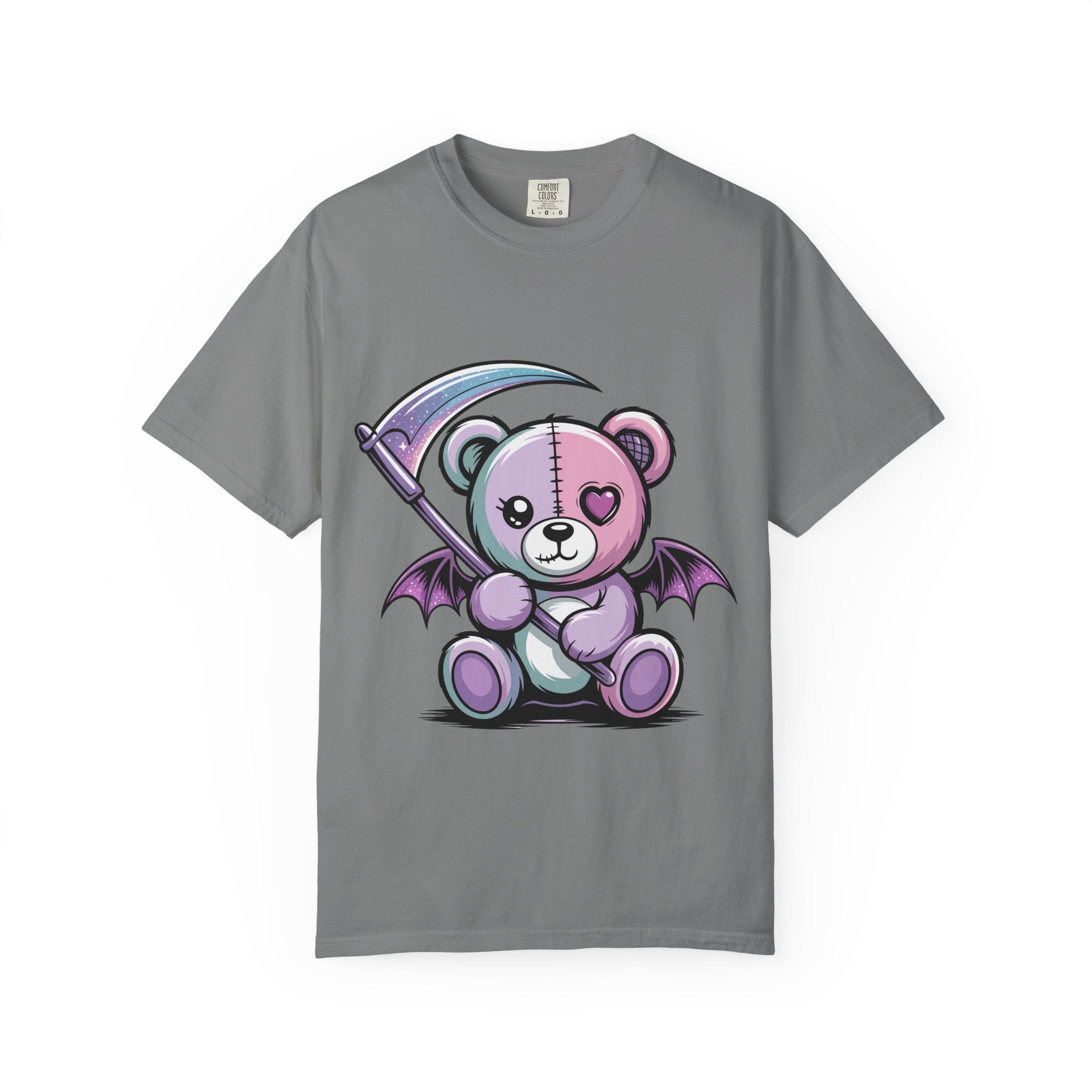 Pastel Goth Teddy Bear T-Shirt – Cute Dark Aesthetic Bear with Scythe | Creepy Cute Kawaii Goth Graphic