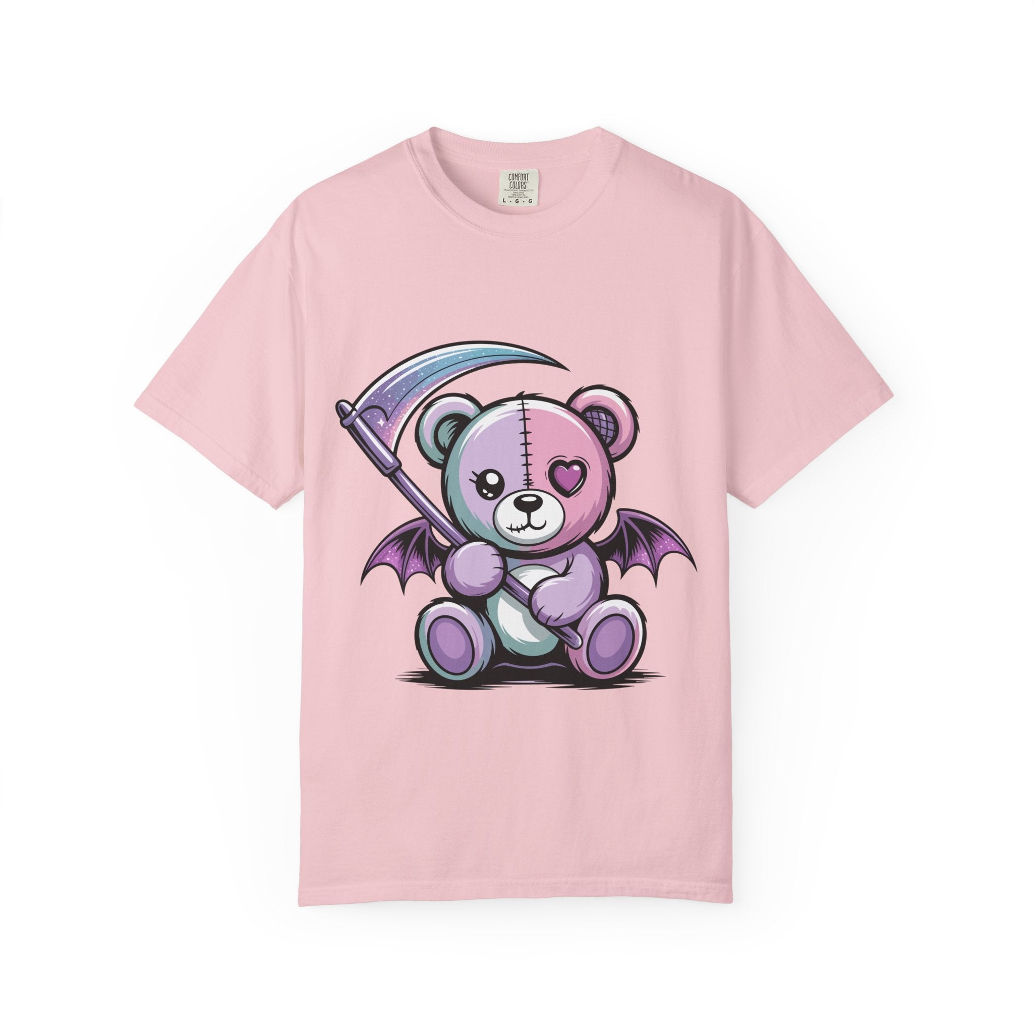 Pastel Goth Teddy Bear T-Shirt – Cute Dark Aesthetic Bear with Scythe | Creepy Cute Kawaii Goth Graphic