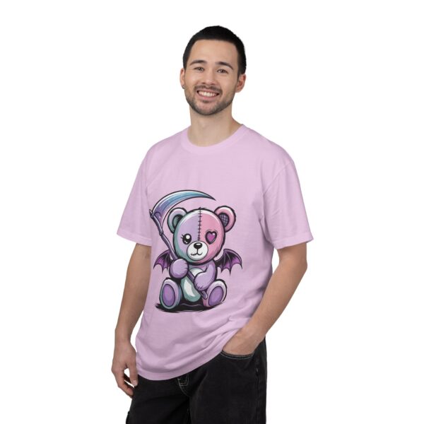 Pastel Goth Teddy Bear T-Shirt – Cute Dark Aesthetic Bear with Scythe | Creepy Cute Kawaii Goth Graphic