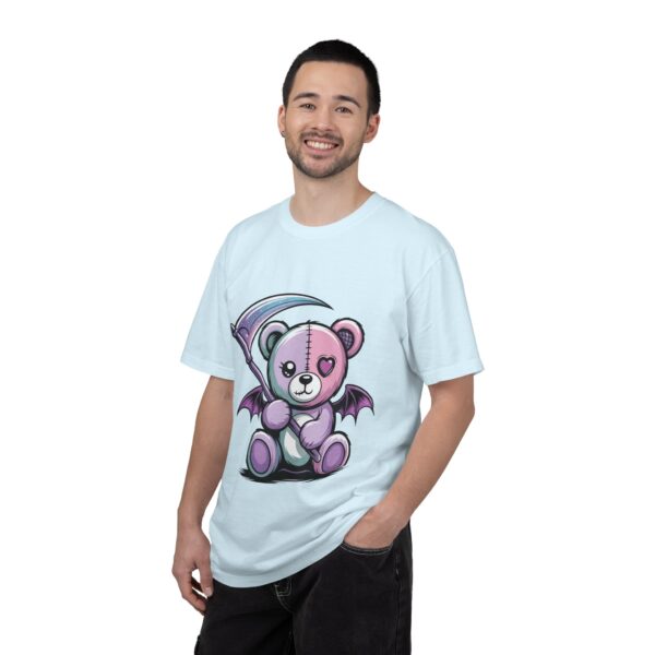 Pastel Goth Teddy Bear T-Shirt – Cute Dark Aesthetic Bear with Scythe | Creepy Cute Kawaii Goth Graphic