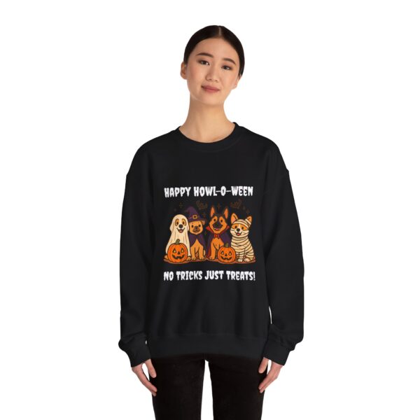 Funny Dog Halloween Sweatshirt – Happy Howl-O-Ween Dog Costume Graphic Sweatshirt | Cute Dog Halloween Party Sweatshirt