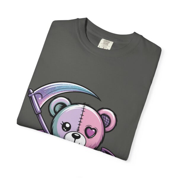 Pastel Goth Teddy Bear T-Shirt – Cute Dark Aesthetic Bear with Scythe | Creepy Cute Kawaii Goth Graphic