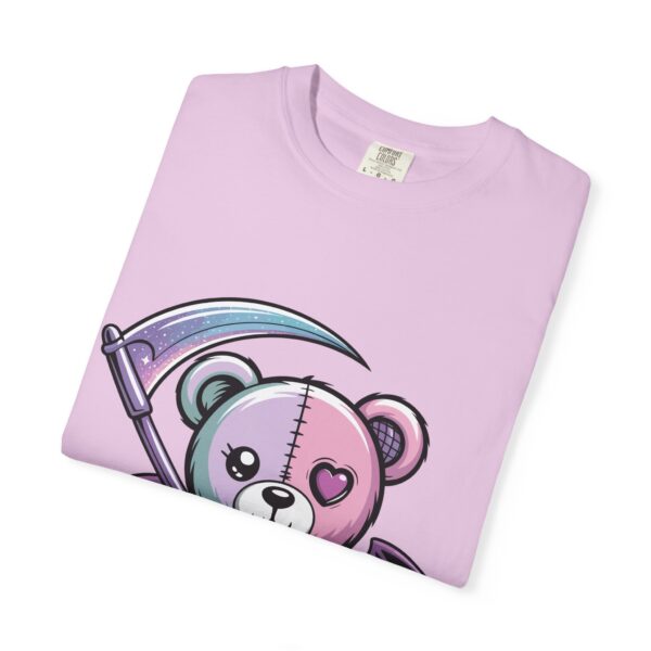 Pastel Goth Teddy Bear T-Shirt – Cute Dark Aesthetic Bear with Scythe | Creepy Cute Kawaii Goth Graphic