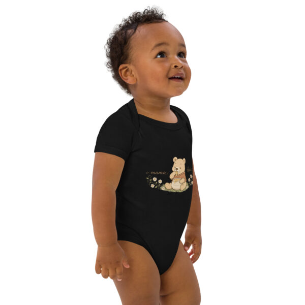 Organic cotton Mama Bear Baby Bodysuit | Cute Bear Newborn Outfit Gift